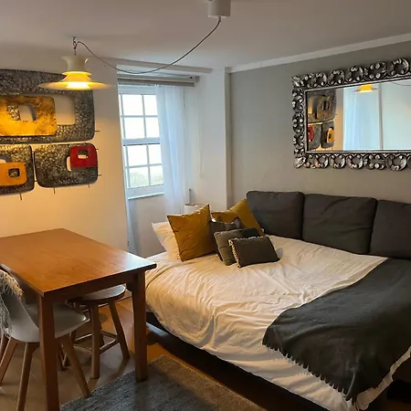 Charming Apartment At Graca Lisbon Exterior photo